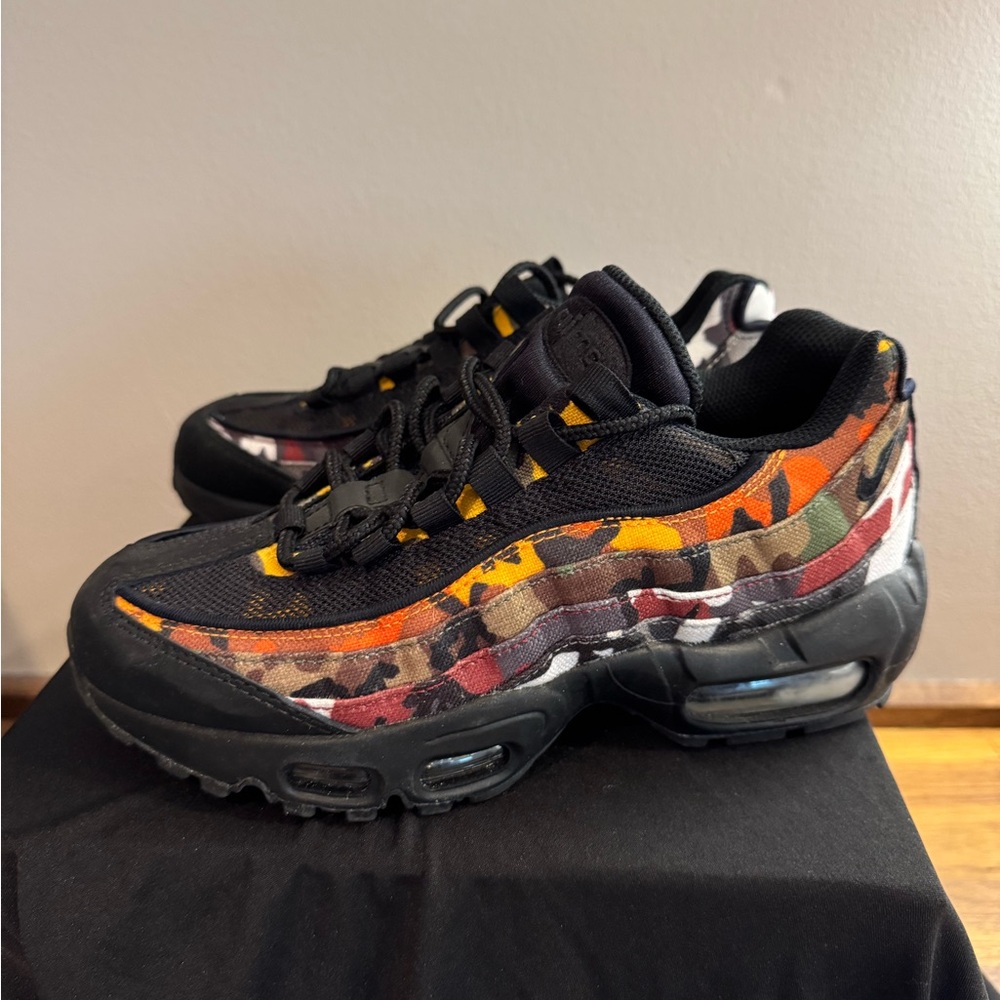 Nike Air Max Patterned Sneakers
